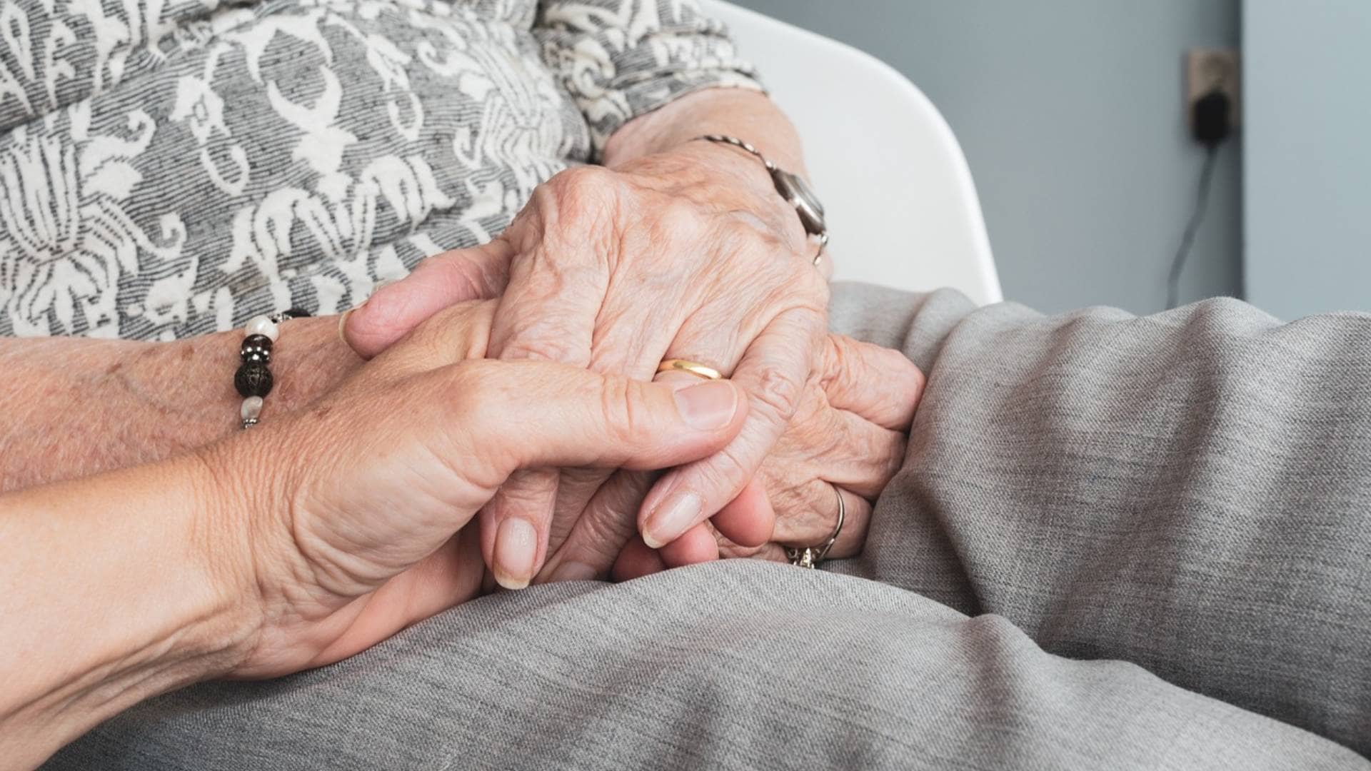 Having The Talk: 7 Tips For Conversations to Have with Aging Parents About Home Care