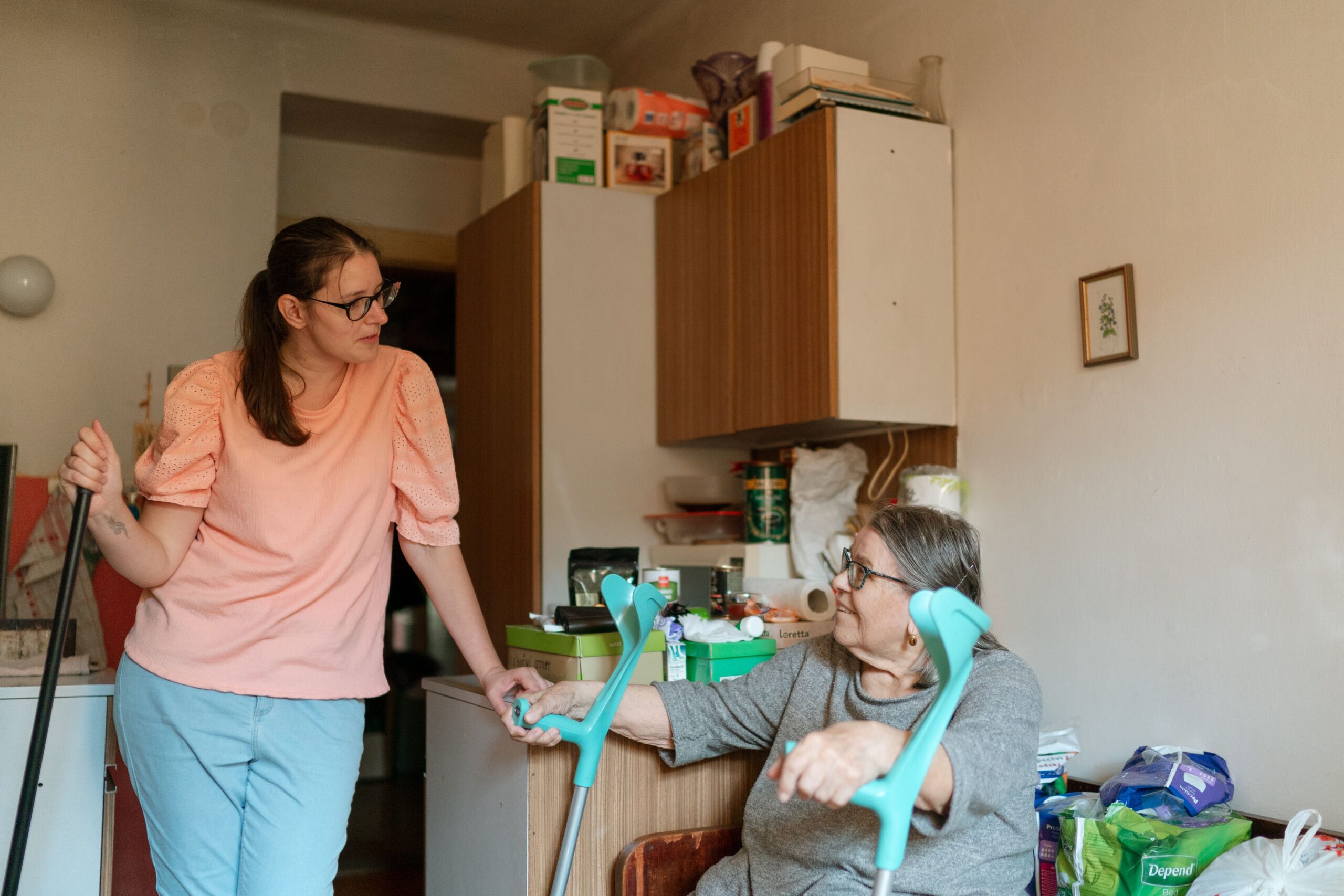Does a Live-In Caregiver Need Their Own Room?